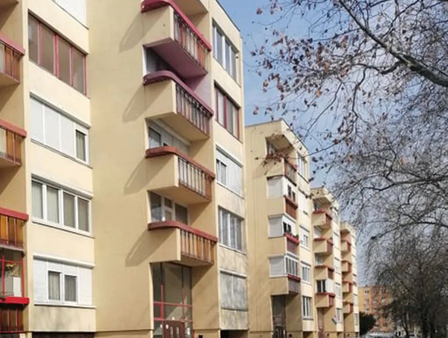 Váci Mihály utca 20–30. társasház, Szombathely